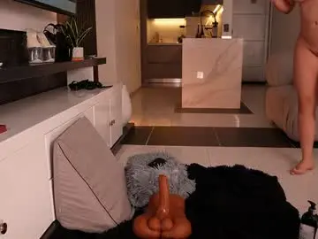 Chaturbate Best live sex cam show of emilylittle