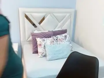 Chaturbate Live Sex Cam of kyliebenson