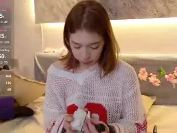 Chaturbate Nude Webcam of aurora_radiance