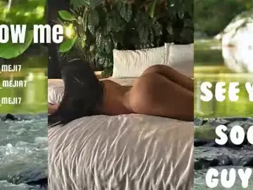 Chaturbate Best live sex cam show of emmamejia7