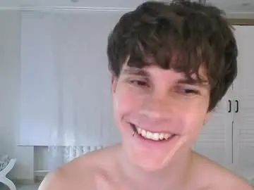 Chaturbate Live Sex Cam of eric_crush