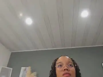 Chaturbate Adult Video Chat of isabellareinaa