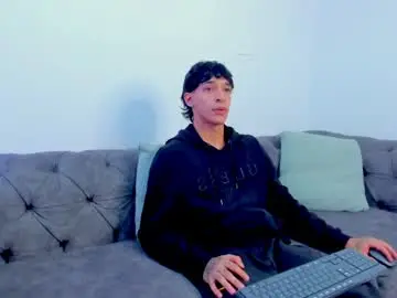 Chaturbate Best live sex cam show of kroywave