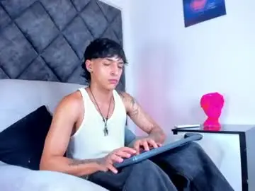 Chaturbate Live Porn of kroywave
