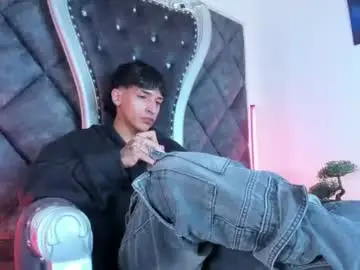 Chaturbate Live Porn of kroywave