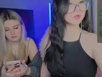 Chaturbate Adult Video Chat of lilhornyprincess