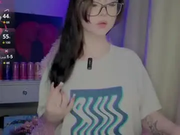 Chaturbate Watch Live Sex Cams of lilhornyprincess