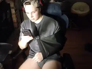 Chaturbate Live Sex Cam of bubblebuttbdn