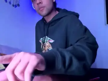 Chaturbate Adult Video Chat of clarentz_baileys