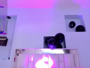 Chaturbate Live Sex Cam of coral_jhoness