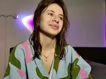 Chaturbate Nude Webcam of lucyrait