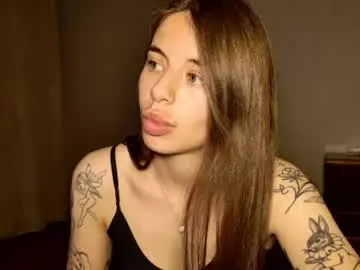 Chaturbate Watch Live Sex Cams of lucyrait