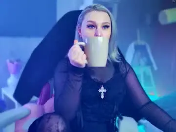 Chaturbate Live Sex Cam of wounded_goddess