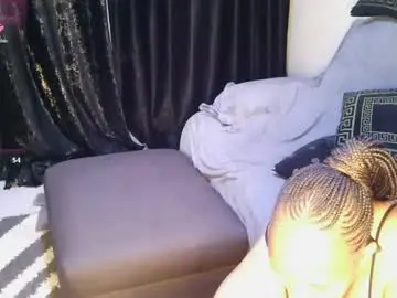 Chaturbate Free Porn Cam of _silvergirl_