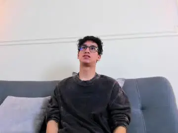 Chaturbate Live Sex Cam of camilo_stark