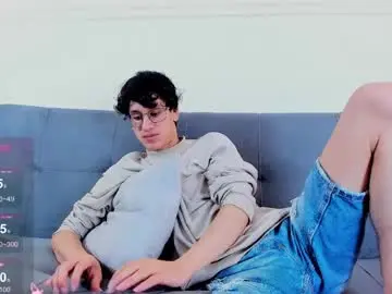 Chaturbate Nude Webcam of camilo_stark