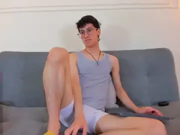 Chaturbate Live Porn of camilo_stark