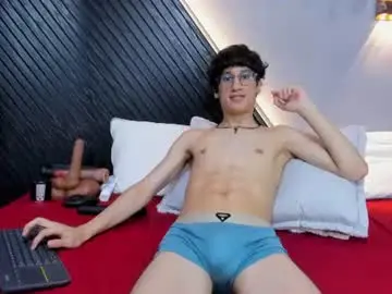 Chaturbate Live Sex Cam of camilo_stark
