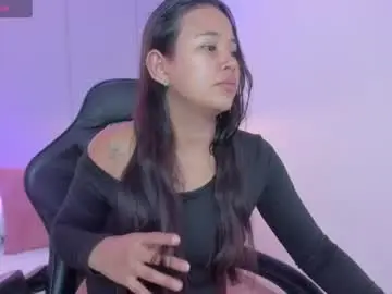 Chaturbate Live Sex Cam of isabella_florez22