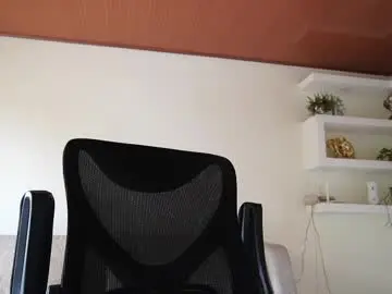 Chaturbate Live Sex Cam of maximohoot