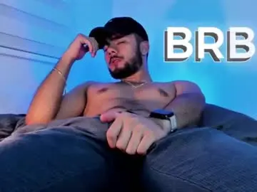Chaturbate Live Sex Cam of caprywilliams