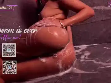 Chaturbate Live Sex Cam of gisellee__