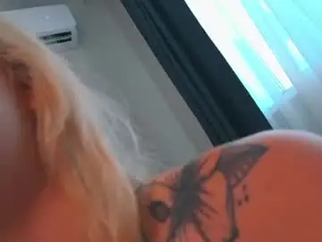 Chaturbate Live Sex Cam of ashley_urban