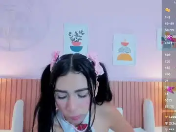 Chaturbate Live Sex Cam of myla_cute18