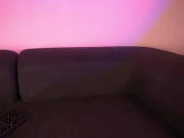 Chaturbate Live Sex Cam of violetta_swift_