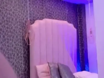 Chaturbate Live Sex Cam of thaniagold