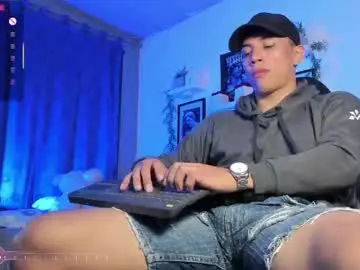 Chaturbate Live Sex Cam of thomsevery