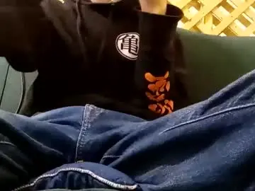 Chaturbate Live Sex Cam of biggestboiiii