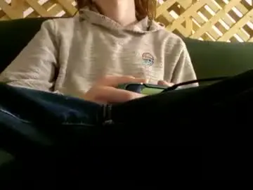 Chaturbate Live Sex Cam of biggestboiiii
