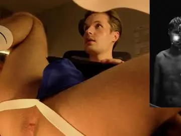 Chaturbate Live Porn of leonnextdoor