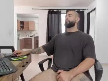 Chaturbate Best live sex cam show of matheusbeard2