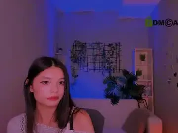 Chaturbate Nude Webcam of avelynmelll