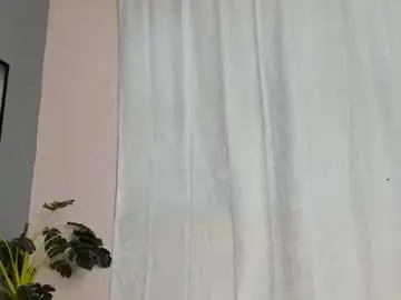 Chaturbate Live Sex Cam of camillo_virgil