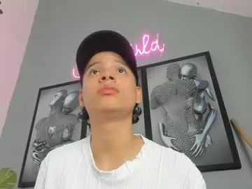 Chaturbate Sex Cam of camillo_virgil