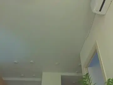 Chaturbate Free Porn Cam of lili__roze_