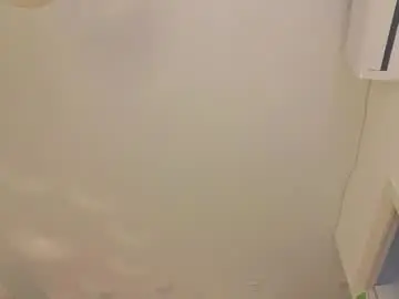 Chaturbate Live Sex of lili__roze_