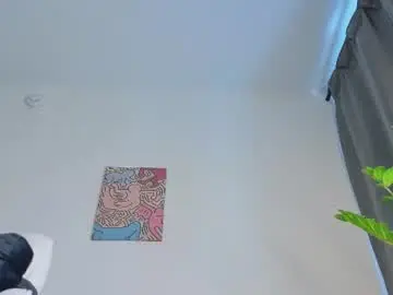 Chaturbate Watch Live Sex Cams of lili__roze_