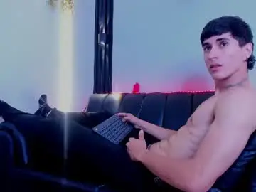 Chaturbate Adult Video Chat of dark_valentino