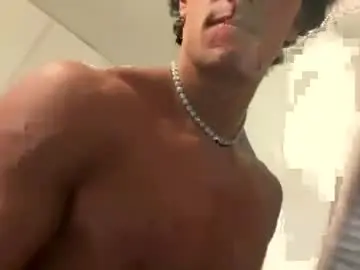 Chaturbate Adult Video Chat of tyy0ung