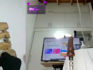 Chaturbate Sex Cam of ashley_jonnes_