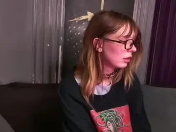 Chaturbate Live Sex Cam of golden_mirage