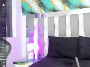 Chaturbate Live Sex Cam of isadiazz