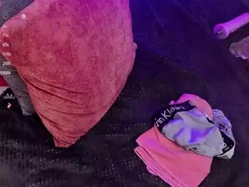 Chaturbate Live Sex Cam of mike_mullerr