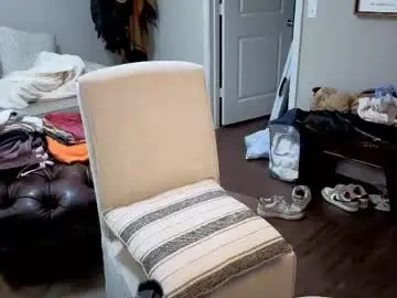 Chaturbate Live Sex Cam of str8whiteboy21
