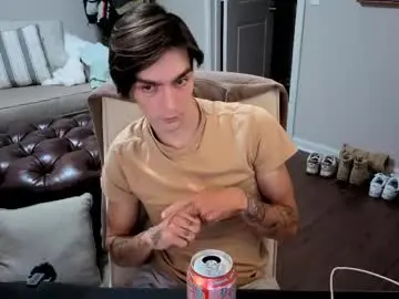 Chaturbate Watch Live Sex Cams of str8whiteboy21
