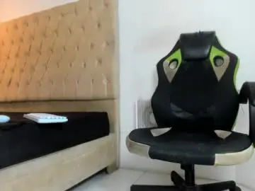 Chaturbate Watch Live Sex Cams of alantrickz365